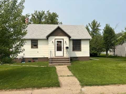 522 3rd Ave North, New Rockford, ND 58356