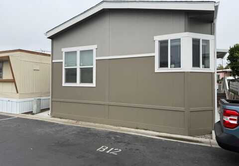 24725 Pennsylvania Avenue, Lomita, CA 90717