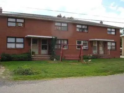204 Clara Ct, Louisville, OH 44641