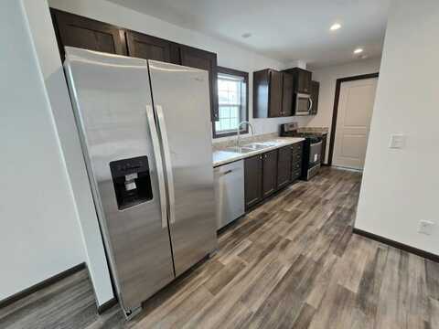 369 Brutus Drive, Lakeville, MN 55044