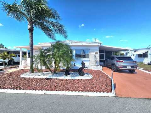 415 Zeeland St., North Fort Myers, FL 33903
