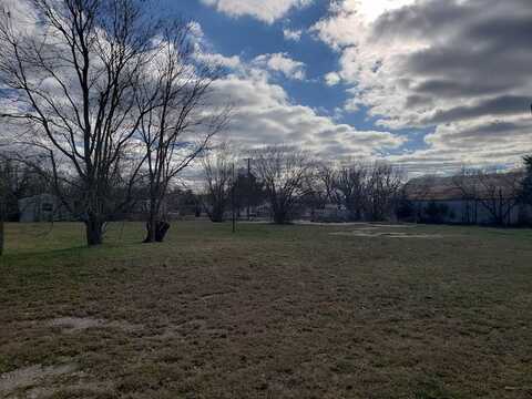 124 N 5th Street, Ringling, OK 73456