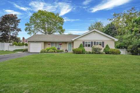 265 Edward Avenue, Medford, NY 11763