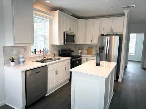 5200 28th Street North, Saint Petersburg, FL 33714