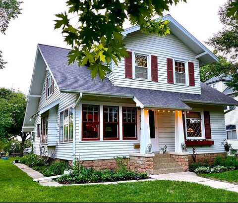 605 Park Street, Jackson, MN 56143