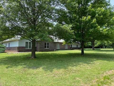 319 Woodcliffe Dr, Oswego, KS 67356