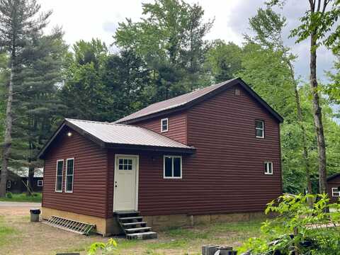 40 Cooks Pond Rd, Cranberry Lake, NY 12927