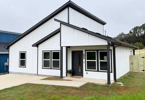 1013 Indian, Granbury, TX 76048