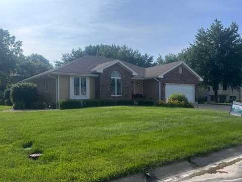 514 Country Club Square Drive, Cameron, MO 64429
