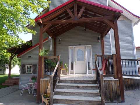 800 Kingston Ave, Wolbach, NE 68882