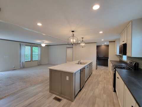 5296 Commander Ct., Clio, MI 48001