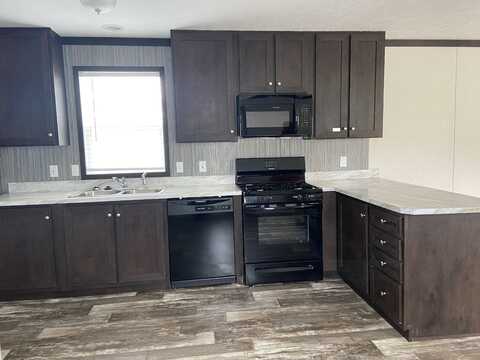 176 Birch, Highland, MI 48357