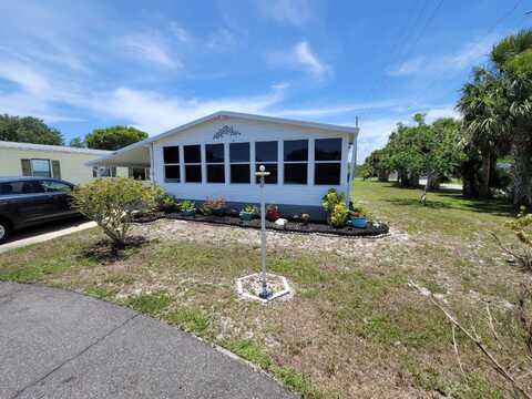 5601 Obey Pl, Micco, FL 32976