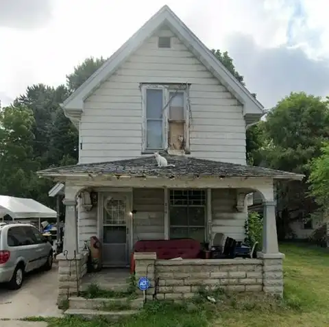 218 S Poplar St, Fostoria, OH 44830