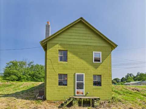 518 E Glade St., Glade Spring, VA 24340