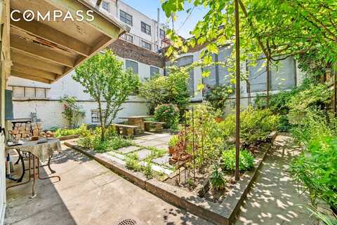 318 11th Street, Brooklyn, NY 11215