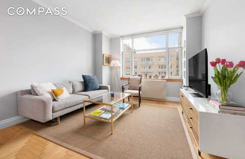 404 East 76th Street, New York, NY 10021