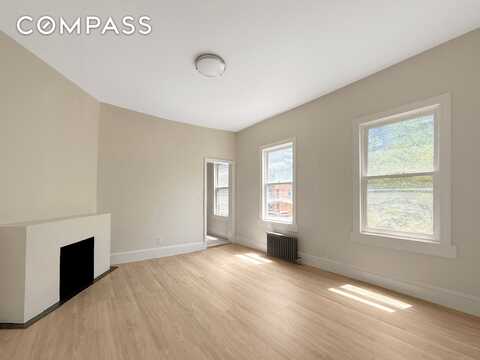 461 Sixth Avenue, New York, NY 10011