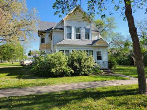 605 E 6th Ave, Redfield, SD, SD 57469