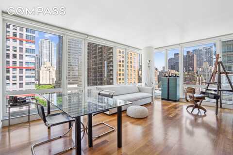 250 East 53rd Street, New York, NY 10022