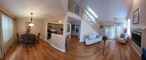 1075 WASHINGTON GREEN, New Windsor, NY 12553