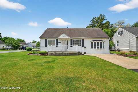 1033 McKinley Avenue, Rotterdam, NY 12303