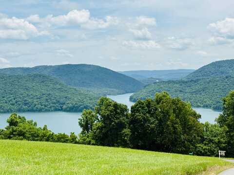 L304 Trona Ln, Tazewell, TN 37825
