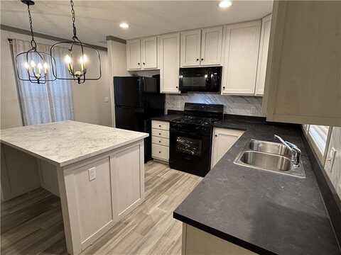5491 Dockside Ct., Clio, MI 48001