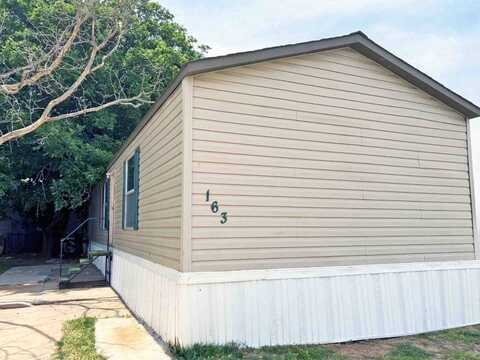 7331 4th St., Lubbock, TX 79416