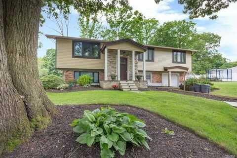 2 Bud Court, East Setauket, NY 11733