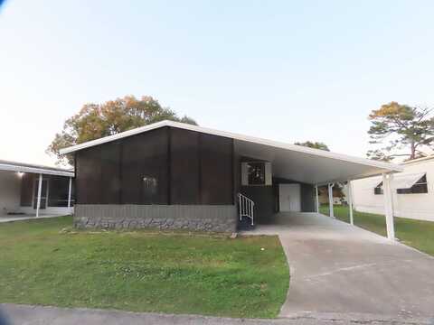 1061 Quail Dr., Deland, FL 32724