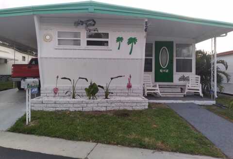 2560 62nd Ave North, Saint Petersburg, FL 33702