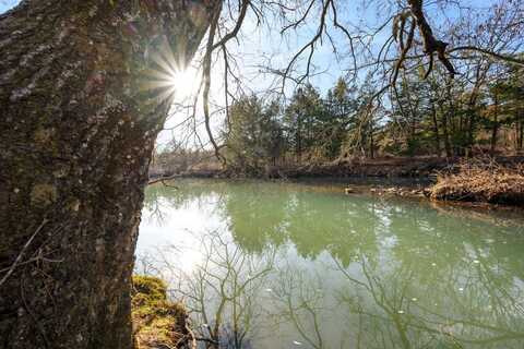 15 Blue Bunting Road, Smithville, OK 74957