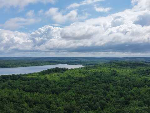 000 S. Eagle Creek, Holladay, TN 38341