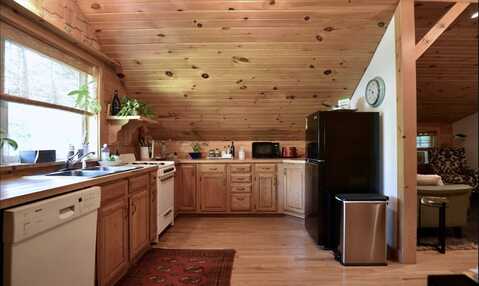 101 King Road, Saratoga Springs, NY 12866