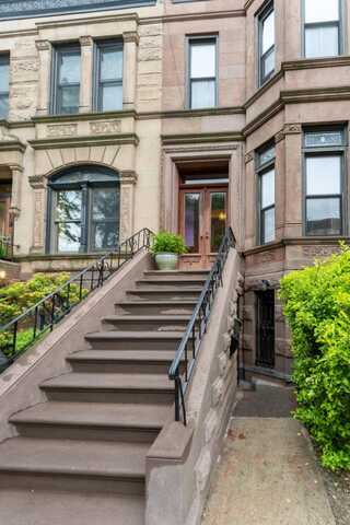 954 Park Pl, Brooklyn, NY 11213