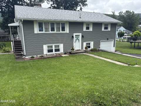 152 Indiana Drive, Altoona, PA 16602