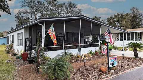 107 Sycamore Ln., Lake Helen, FL 32744