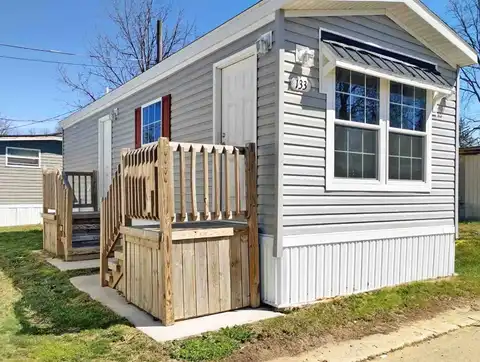 18 Marge, Waterford, MI 48328