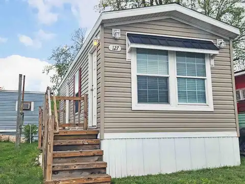 18 Marge, Waterford, MI 48328
