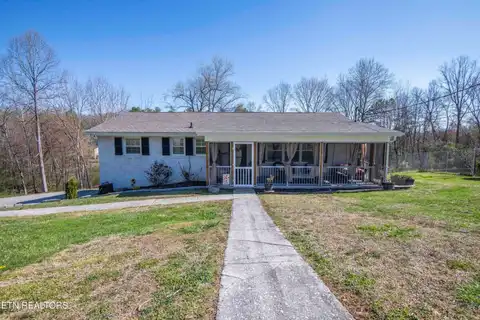 8114 Sharp Rd, Powell, TN 37849