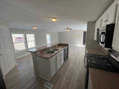 18733 Samuels Rd, Zachary, LA 70791