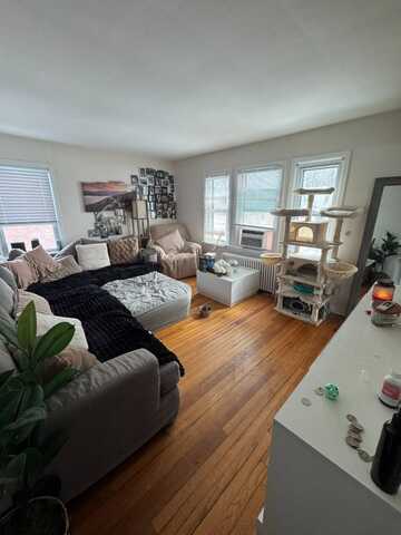 2331 Niskayuna Drive, Niskayuna, NY 12309
