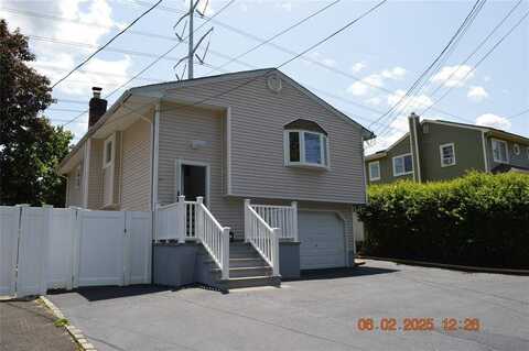 294 Fir Grove Rd, Ronkonkoma, NY 11779