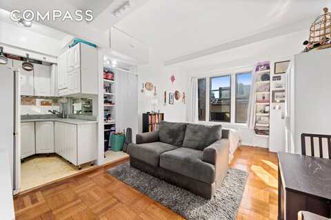 225 Central Park West, New York, NY 10024