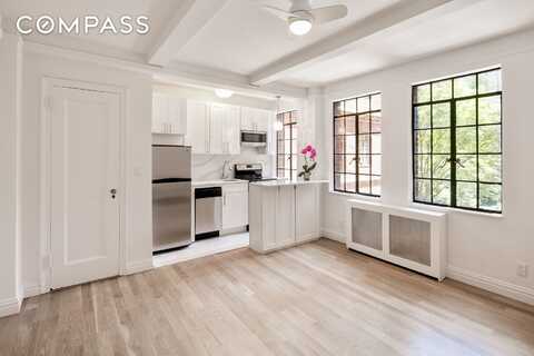 333 East 43rd Street, New York, NY 10017