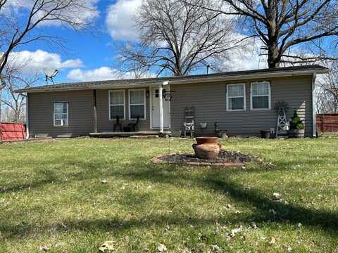 506 Bobcat Avenue, Braymer, MO 64624