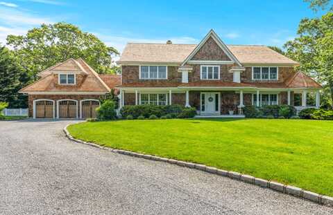 1 Simon Court, Quogue, NY 11959