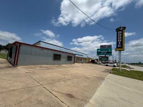 303 N Service Road, Calera, OK 74730