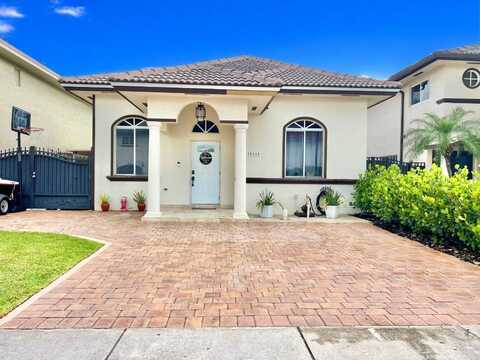 15333 SW 40th Ter, Miami, FL 33185